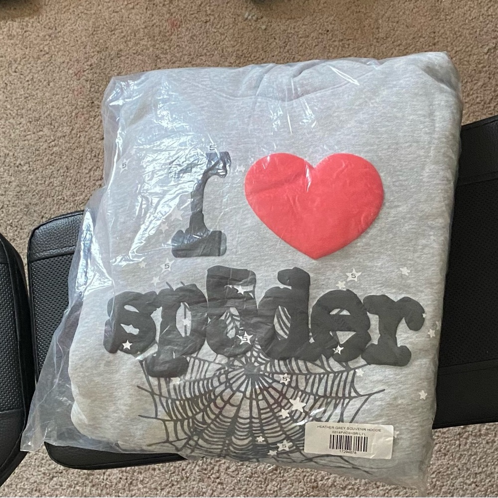Sp5der hoodie for 100$